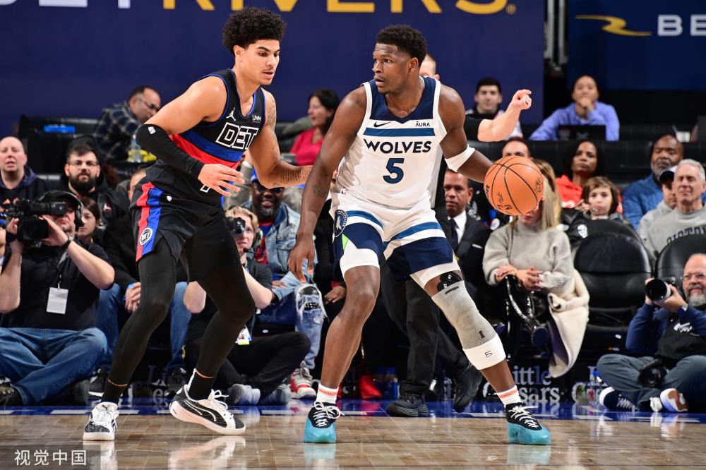 实施了一项 实施了一项